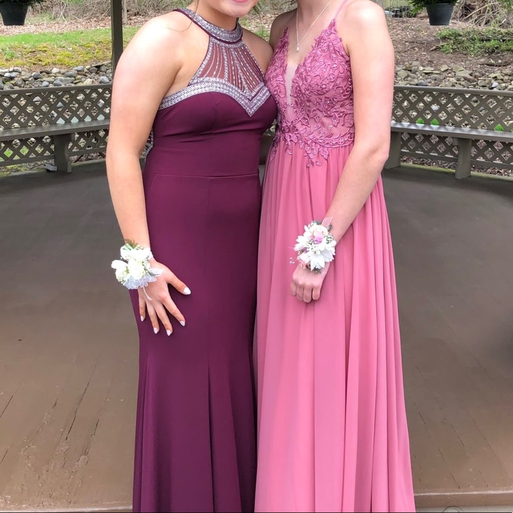 TLC “say yes to the prom dress” maroon prom dress